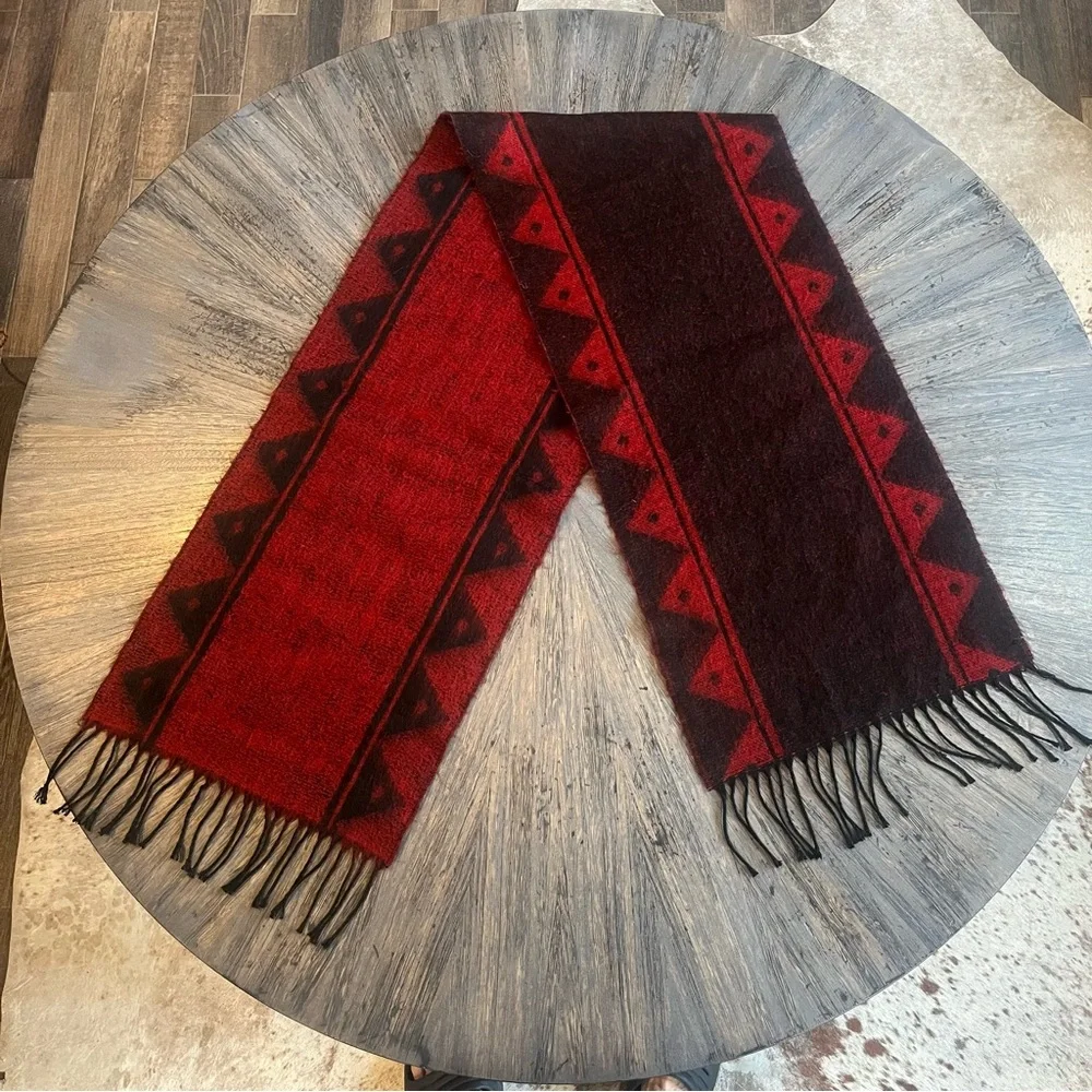 Pierre Cardin Fine Muffler Scarf – Red & Black –‎ Cashmere Finish